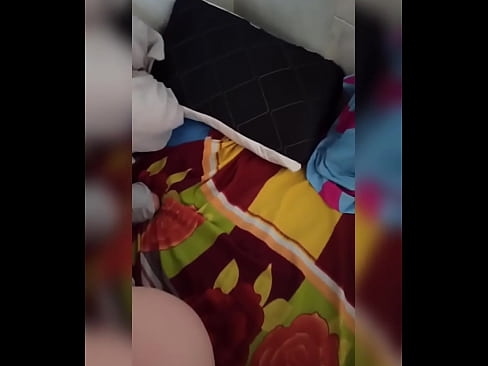❤️ منهنجي روم ميٽ گهر ۾ اڪيلي رهي ٿي ڇاڪاڻ ته هن جو مڙس موڪلن تي وڃي ٿو ۽ مان موقعو وٺان ٿو ته هن کي چوسان ۽ هن جي گدا کي کير سان ڀريان. ❤ تي sd.com-pornzog.ru