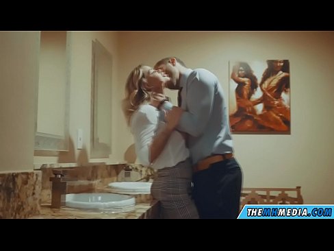 ❤️ جڏهن هڪ busty سنهري اوھان کي هڪ عوامي آرام روم ۾ seduces ❤ تي sd.com-pornzog.ru